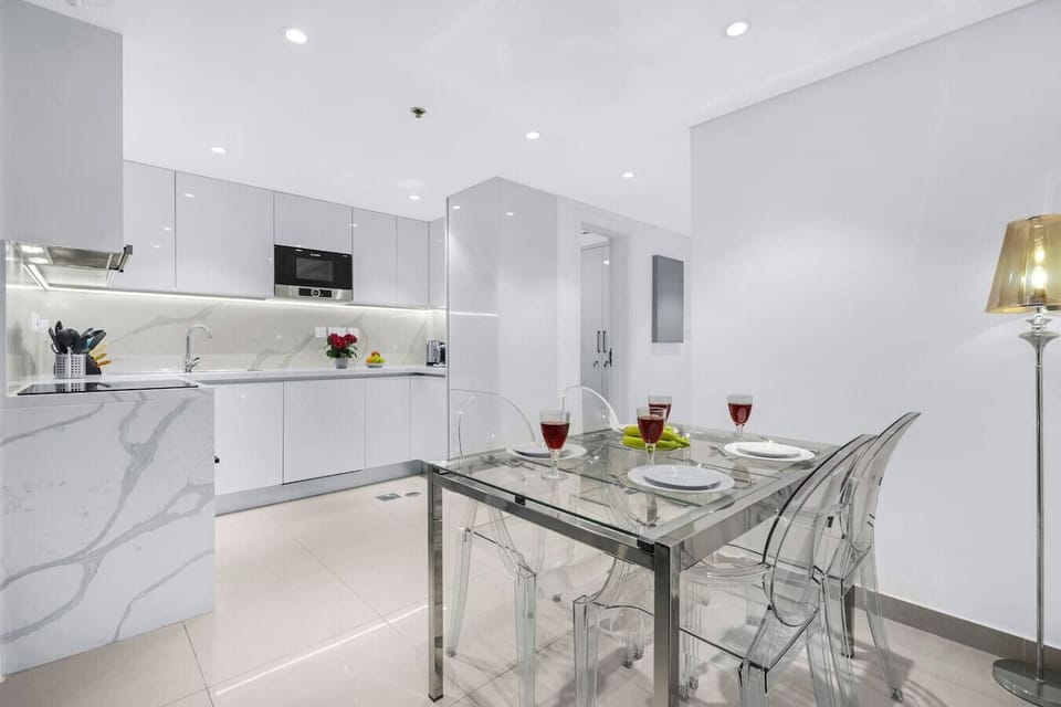 Dining Room: Elegant space with modern decor, perfect for meals and gatherings in Dubai!