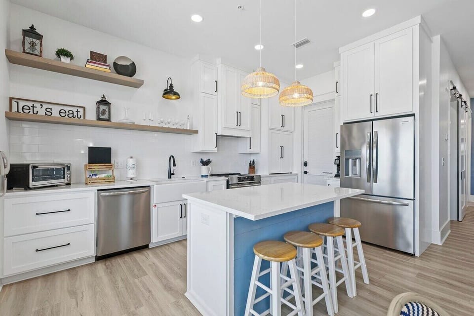 121-1444 W Lagoon Ave - South 9