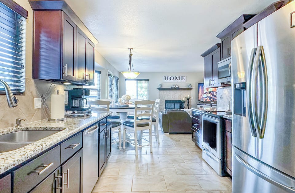 Fully equipped kitchen