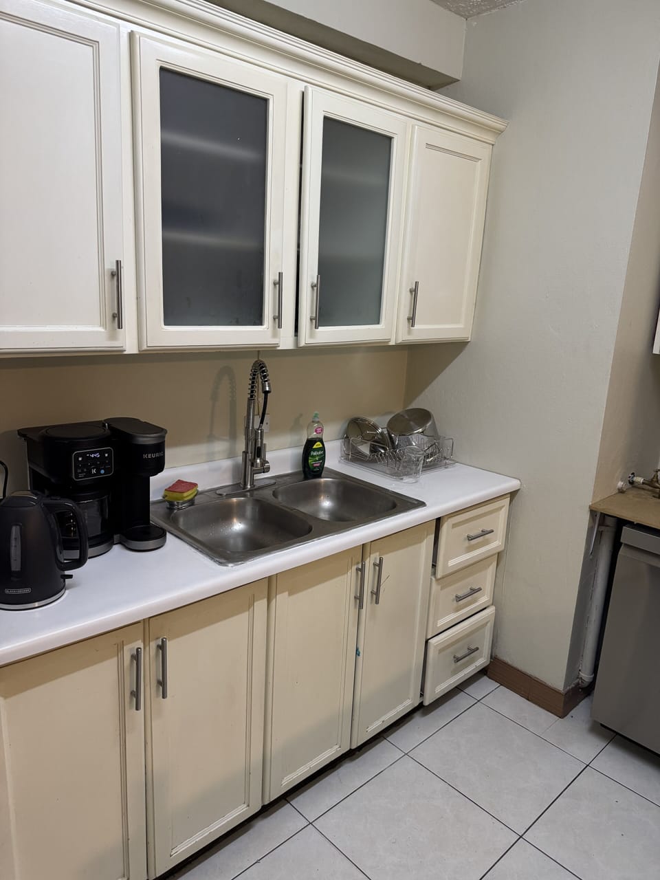 Spacious kitchen