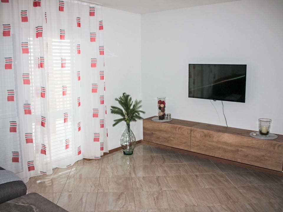 Flooring, Interior Design, Floor, Apartment, Balcony, Ceiling, Condominium, Chair, Shade, Porch