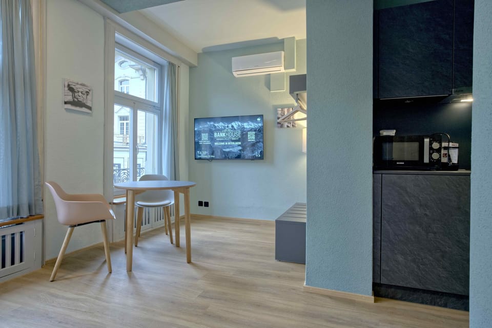Living room / dining area / kitchen