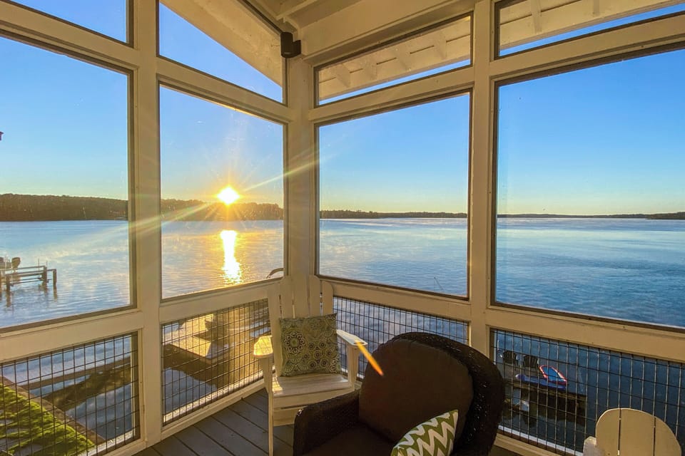 Alexander City Vacation Rental | 4BR | 4.5BA | Stairs Required | 3,300 Sq Ft