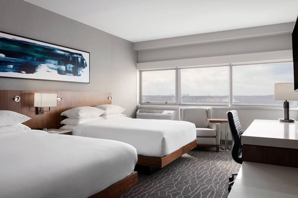Unit with 2 Queen size beds