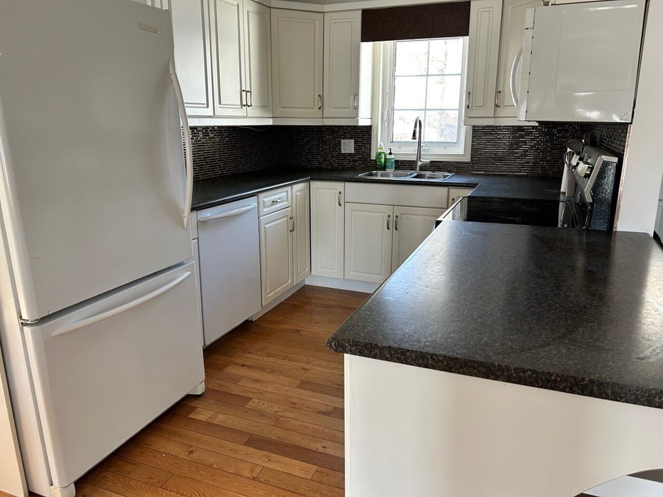 Upstairs kitchen. Fully equipped.