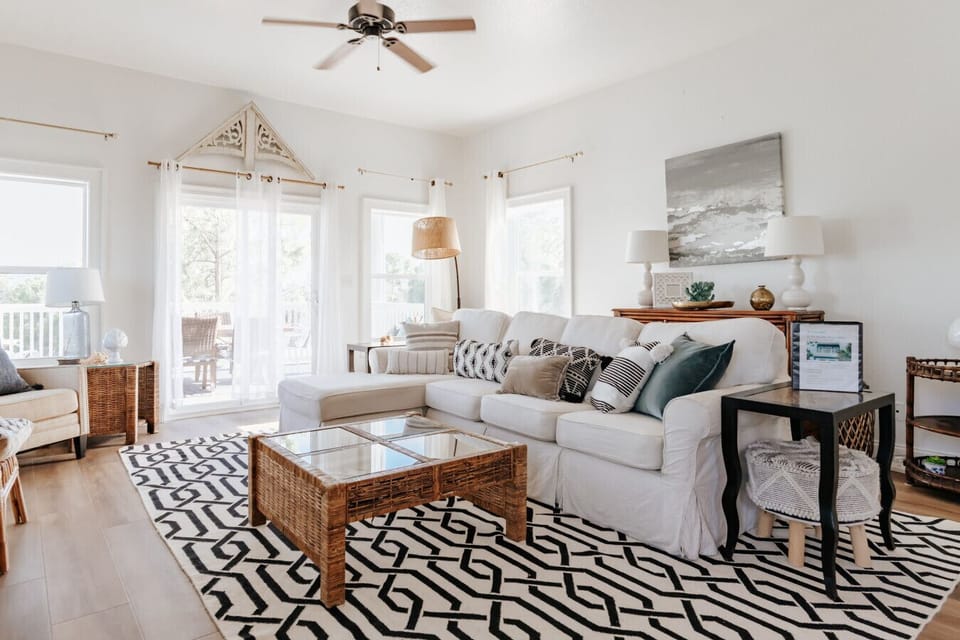 We really enjoyed our short stay here. Just a short drive to the beach, and within minutes of several restaurants. My daughter was familiar with the Santa Rosa area and this rental was in the heart of nearly everywhere we wanted to go. - Daniel June 2024