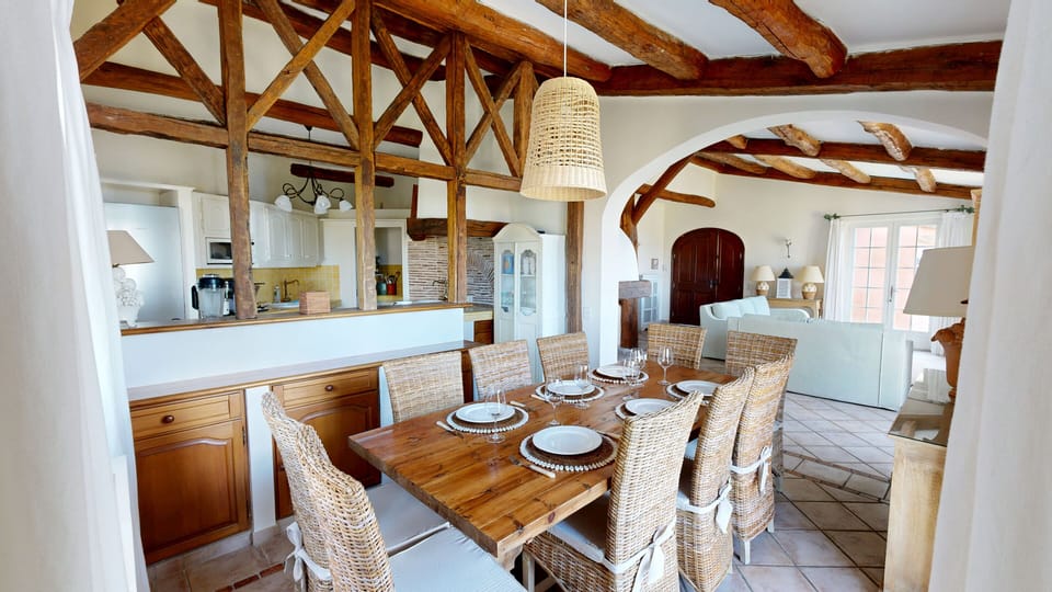 Dining room VilLÈden