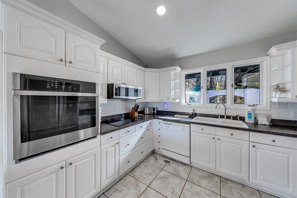 Well appointed kitchen