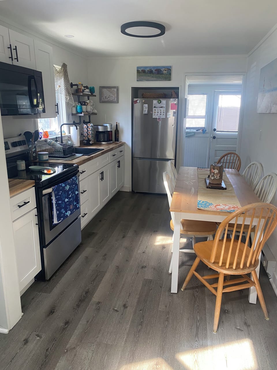 eat in kitchen seating for 6 move table away from wall