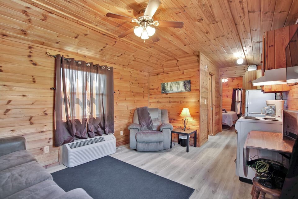 space for 2 guests located in Knoxville