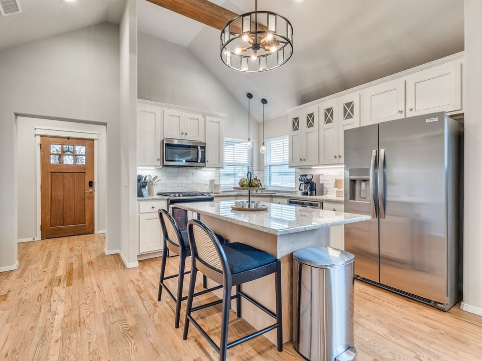Entryway & Kitchen