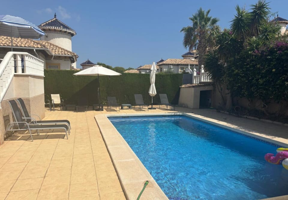 Private pool