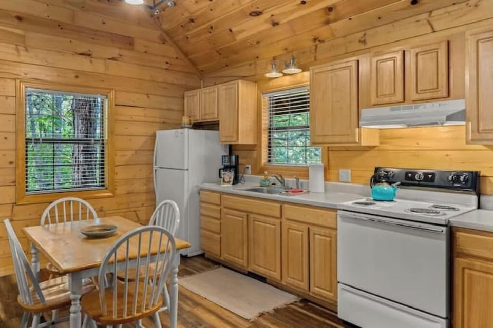 Full kitchen with everything most cooks would need