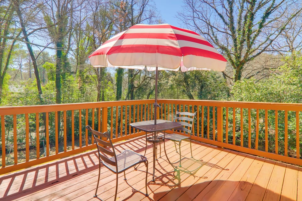 Deck | Outdoor Dining Area