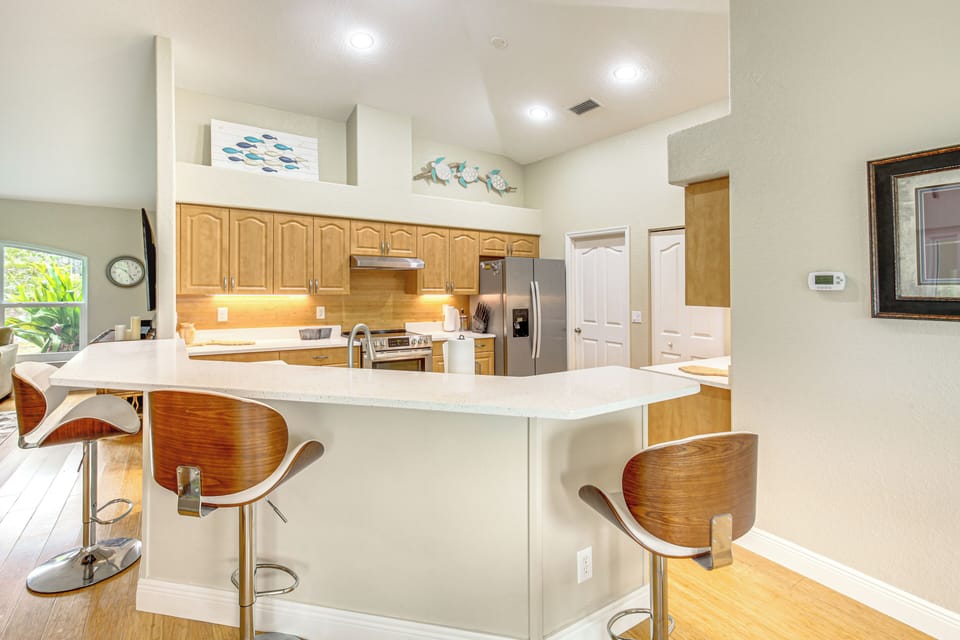 Kitchen | Cooking Basics | Keurig Coffee Maker (Coffee Provided) | Dishwasher