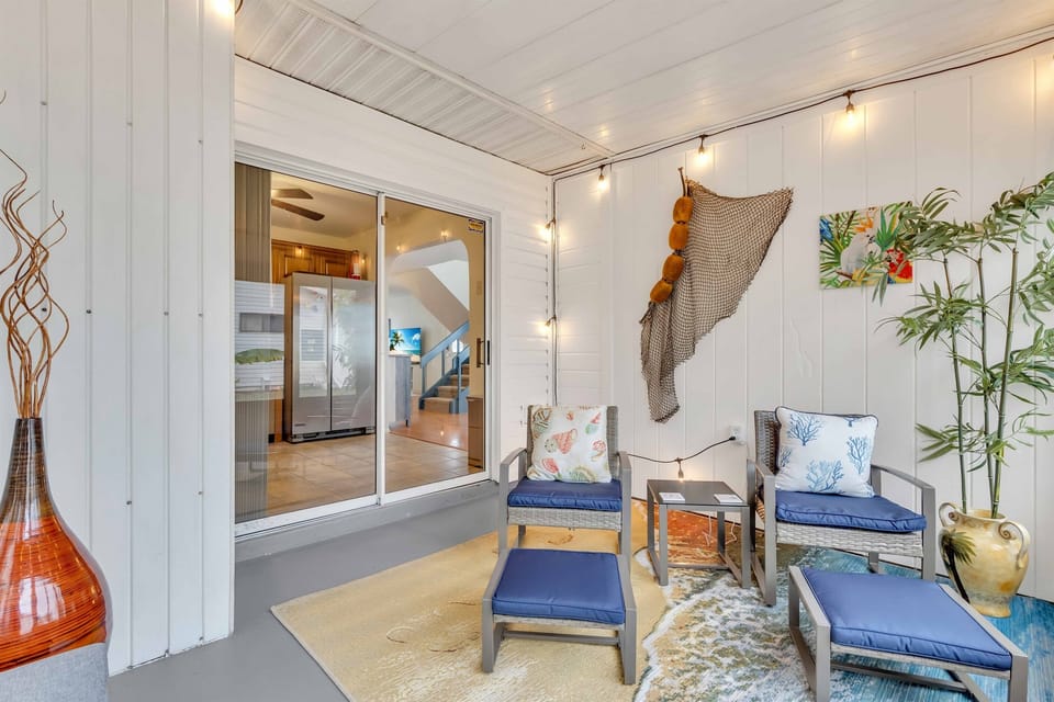 The second Florida Room is a great spot to relax with a casual, coastal vibe.