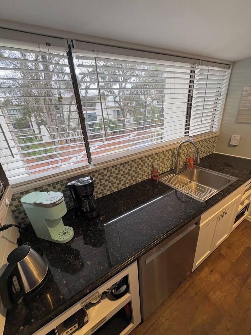 Kitchen (2)