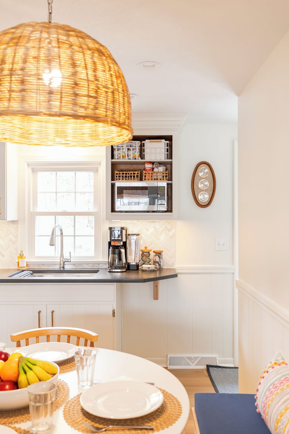 Coffee station in kitchen with duel coffee maker for one cup or drip
