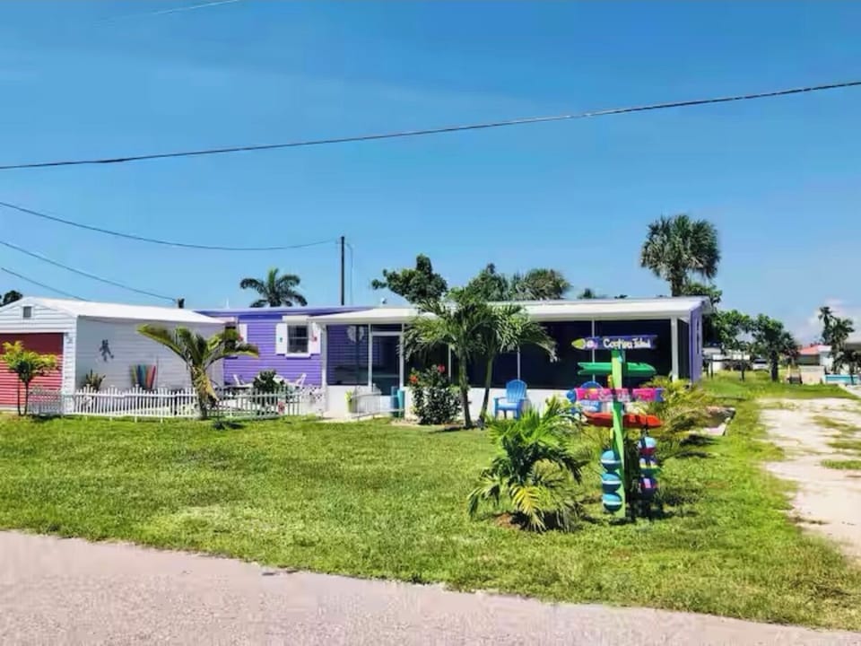 Welcome! Our purple cottage has been a vacation rental for 4+ years. New to vrbo