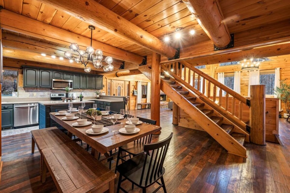 Enjoy your favorite meals with seating for 13!
