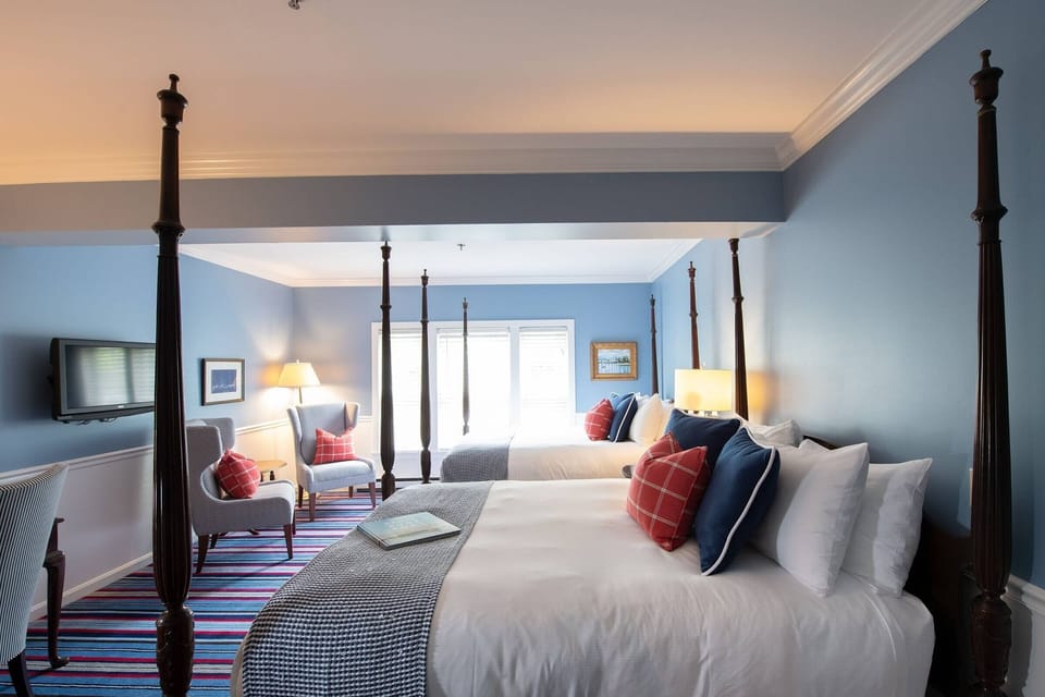 2 Queen size beds