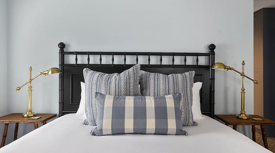 King size bed