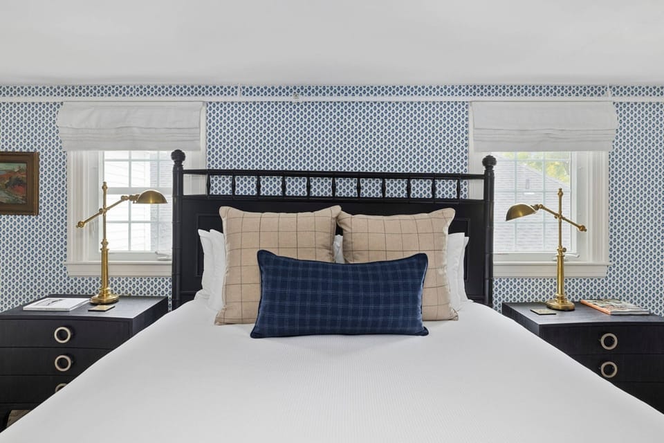 King size bed