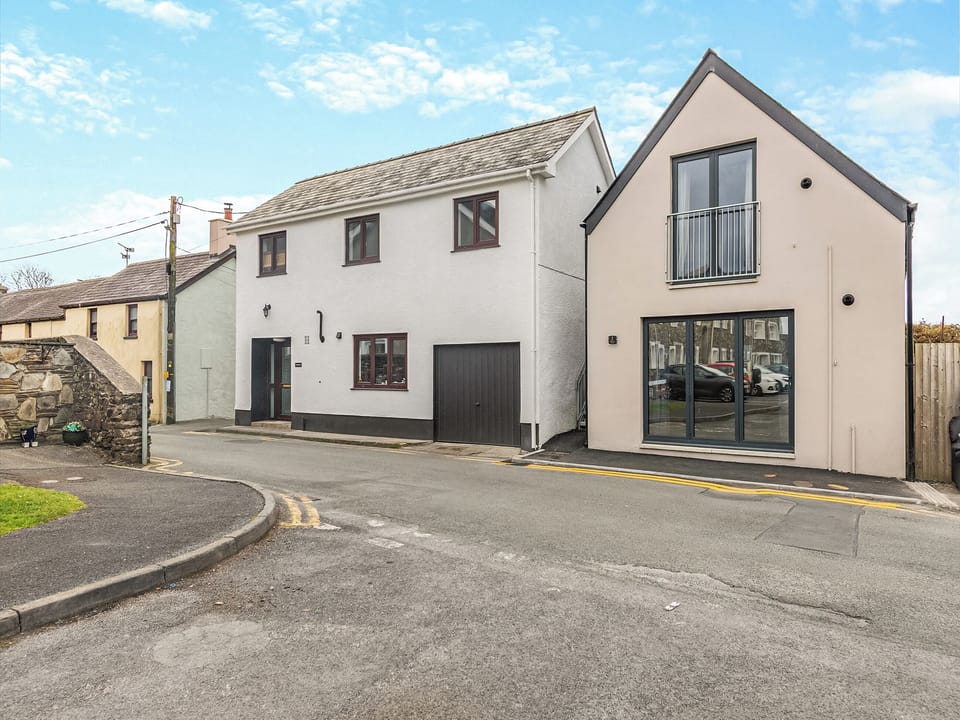 Exterior | Flat 2 - Forge Apartments, Narbeth