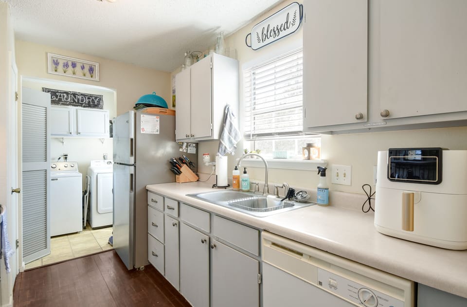 Fully equipped kitchen