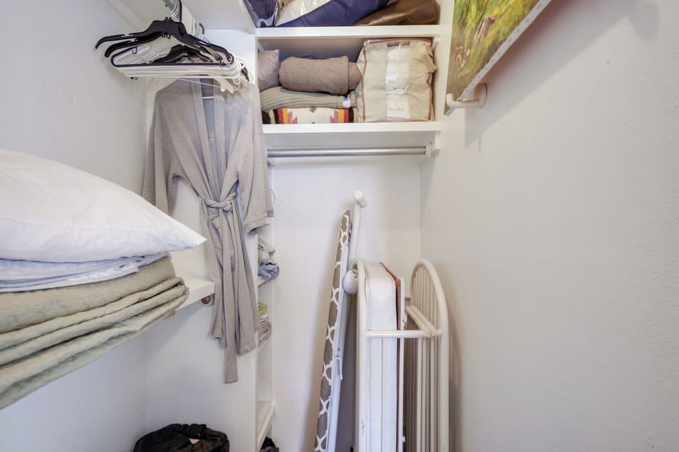 Primary Bedroom Closet