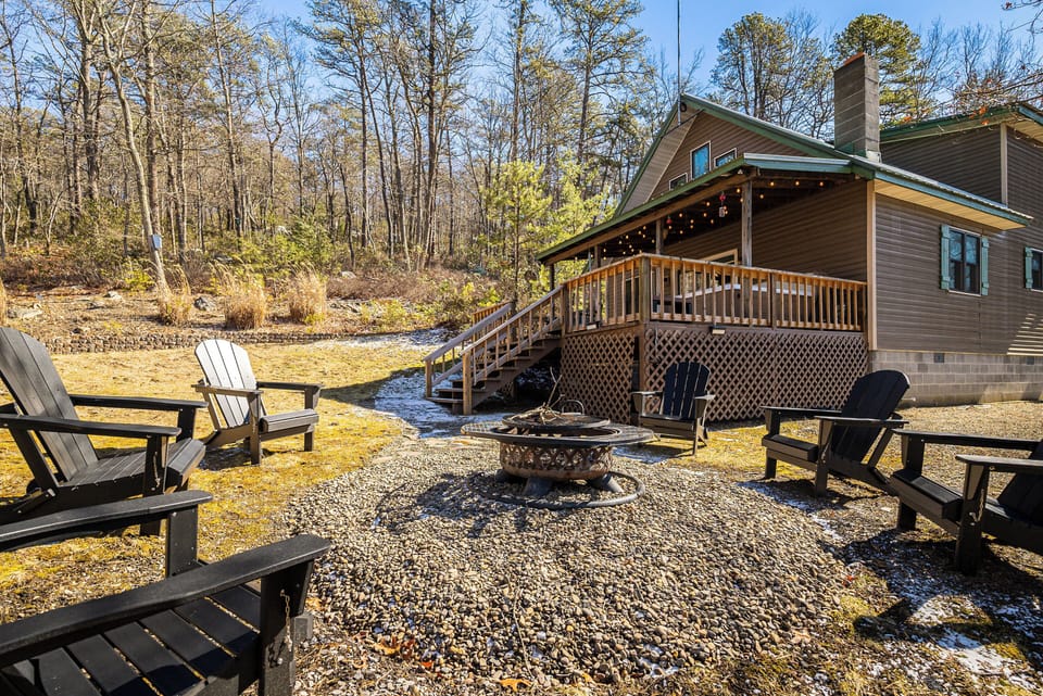 Fire pit with 100% privacy