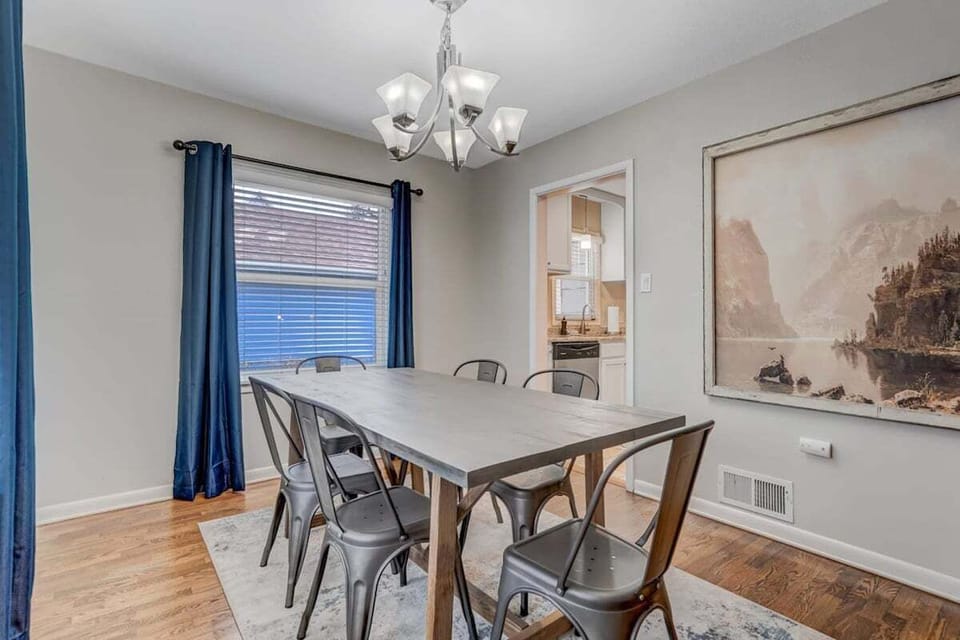 6 seater dining table perfect for family meals.