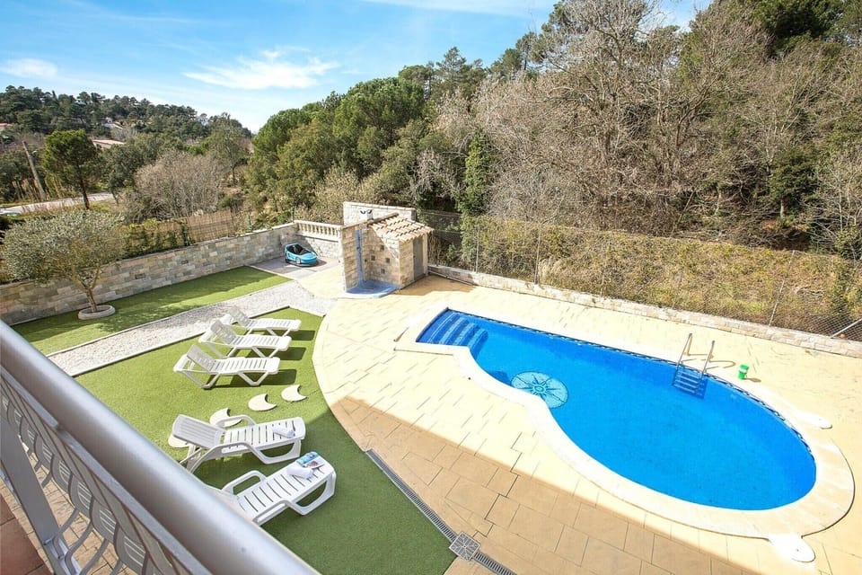 Holiday Home Swimming Pool