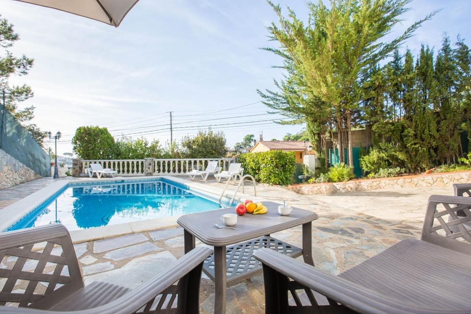 Holiday Home Swimming Pool