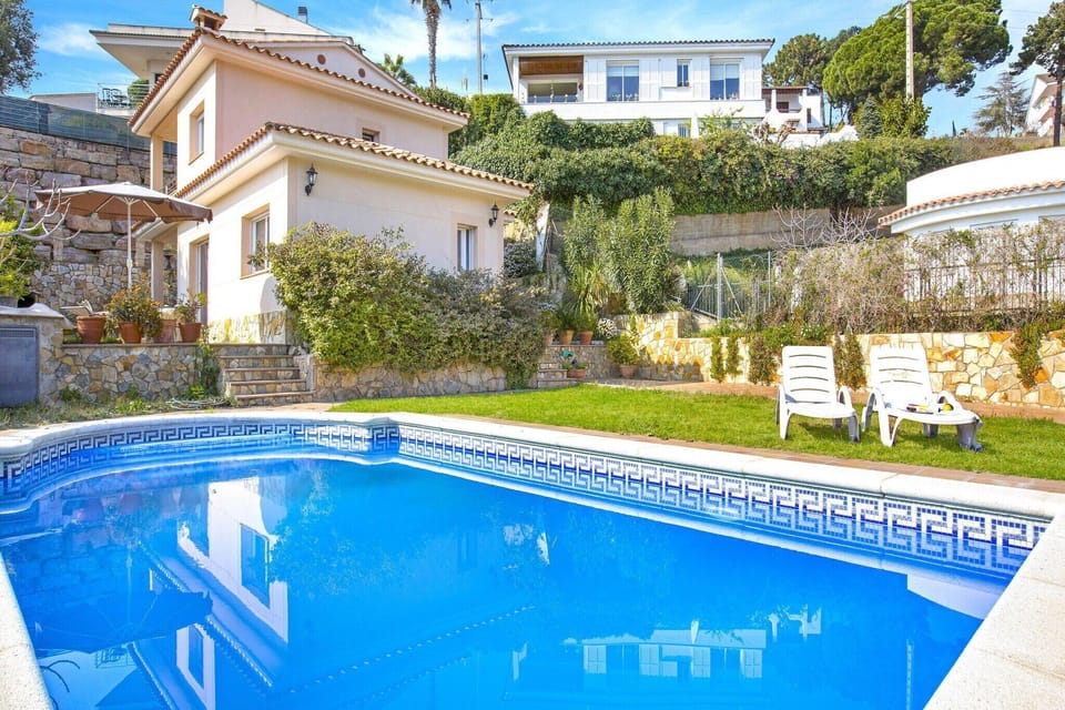 Holiday Home Swimming Pool