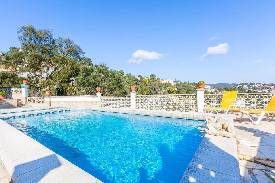 Holiday Home Swimming Pool