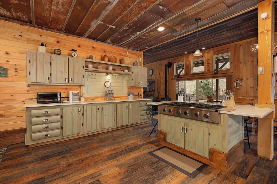 Rustic Retreat - Coffee & Wine bar