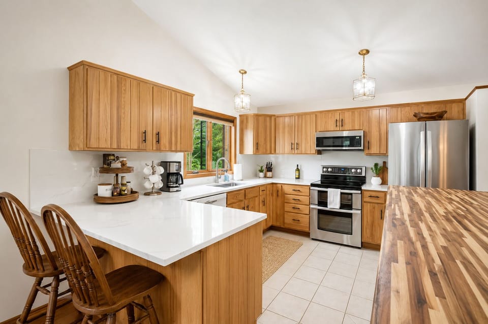 Fully stocked kitchen. 