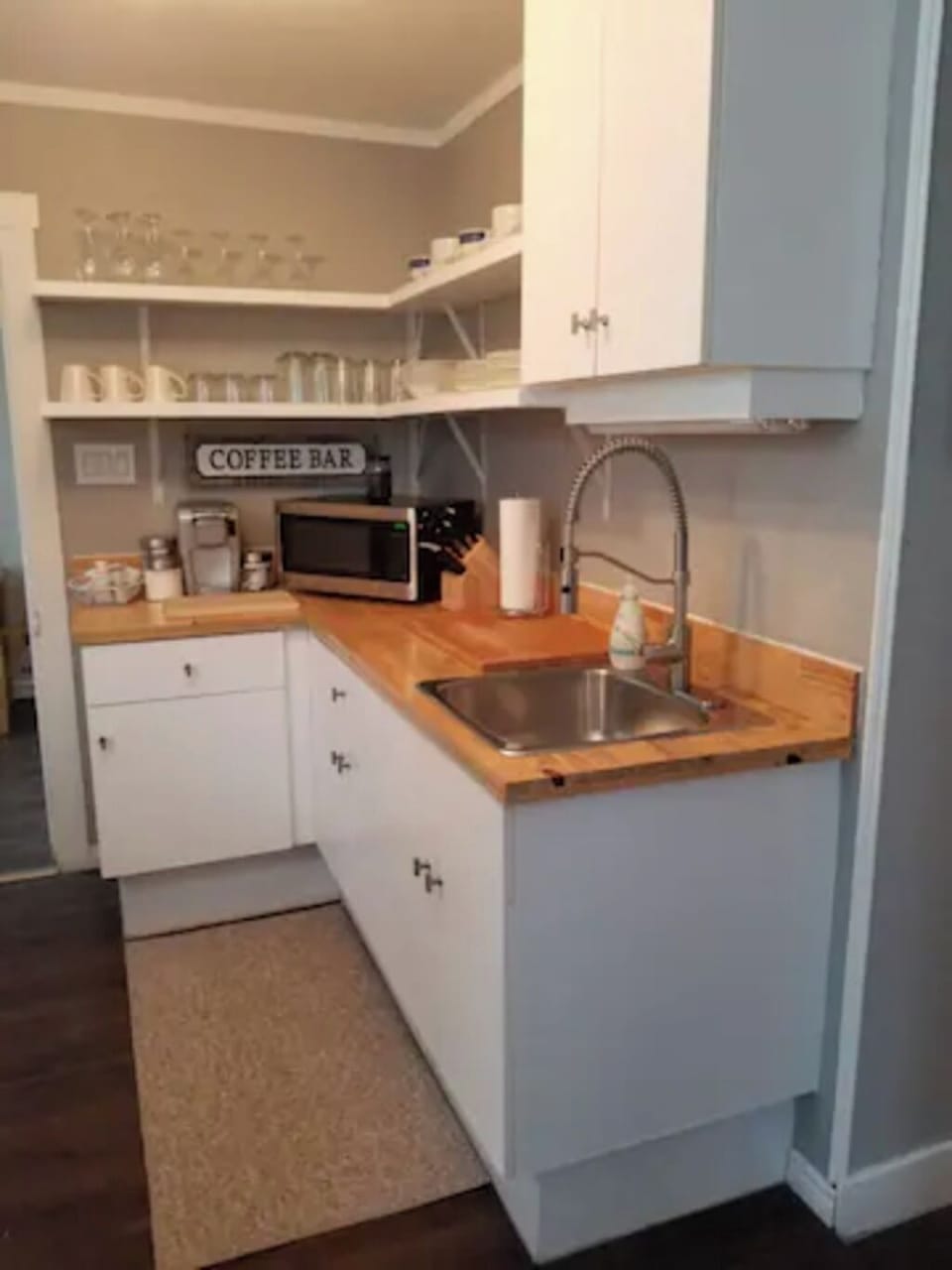 Well appointed Kitchen with everything you need