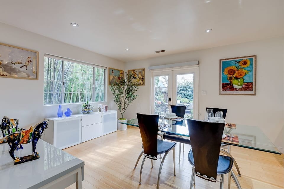 DINNING AREA