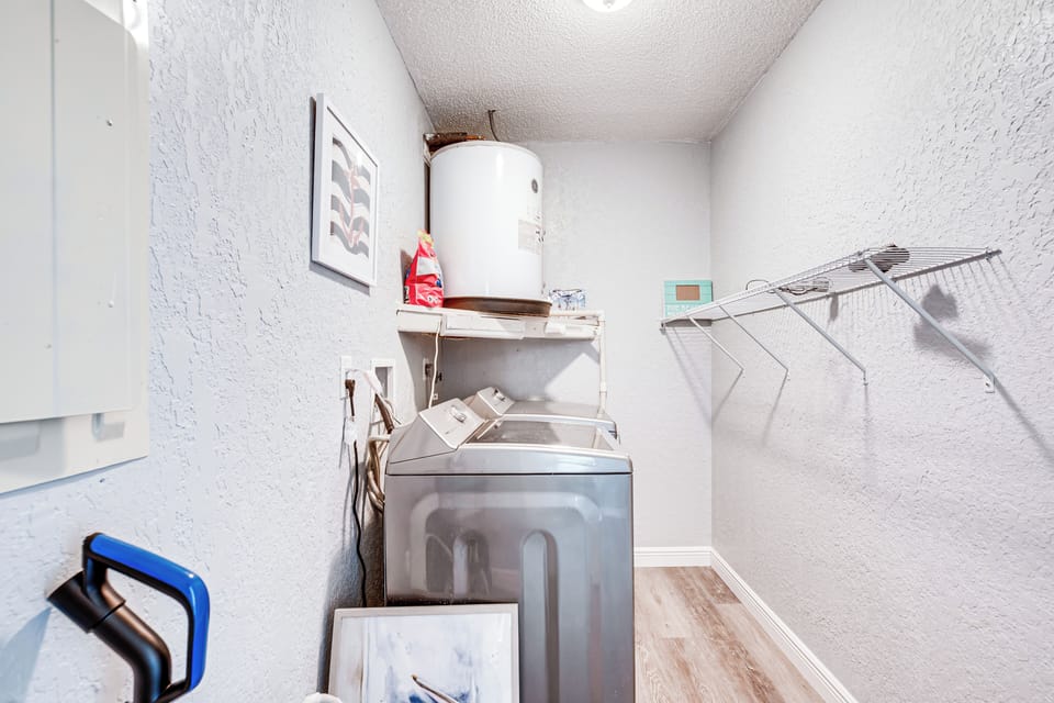 Laundry Room | Washer & Dryer