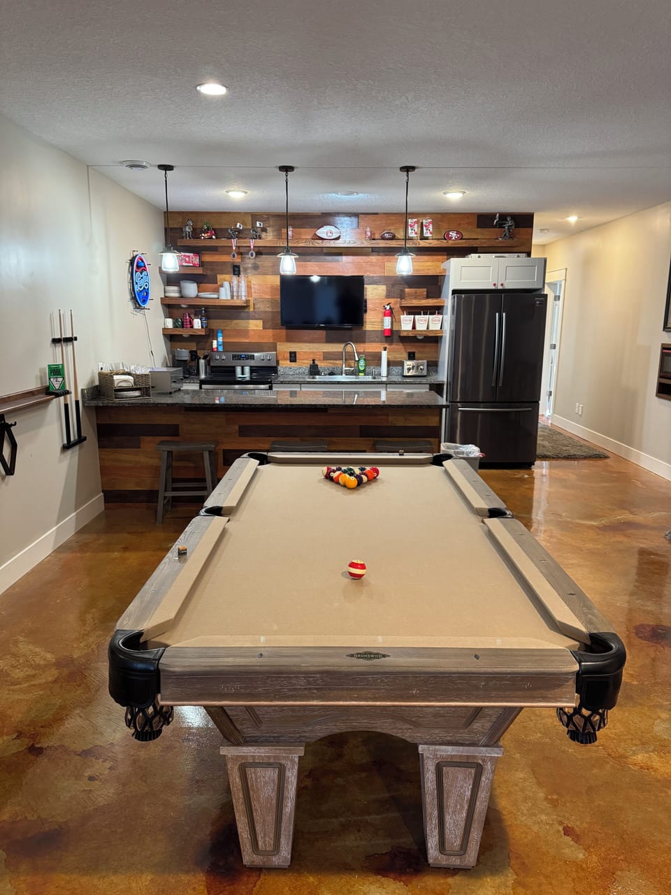Full Kitchen with Bar Dining, Dishes, Pots, Pans. 