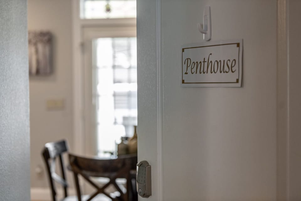 Experience upscale comfort in the Trackside Suite, ideally located across from the Blue Ridge Scenic Train.