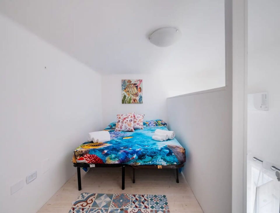 Autumn, Bedroom, Spring, Summer