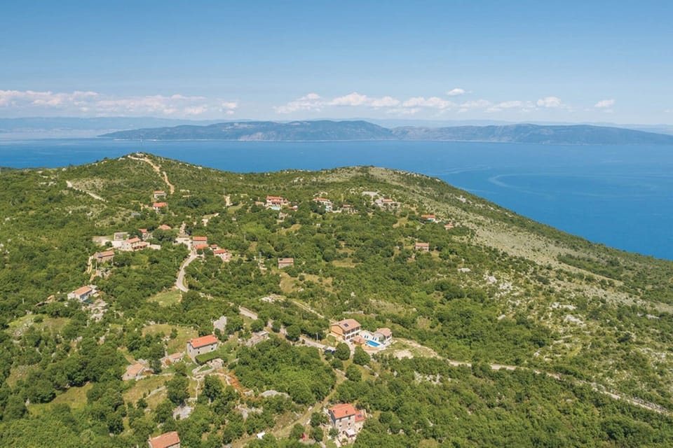 Surroundings [summer] (1-5 km)