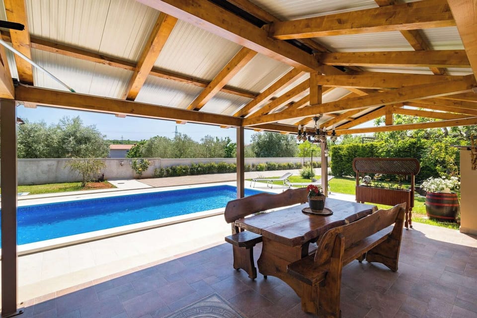 Holiday Home Swimming Pool