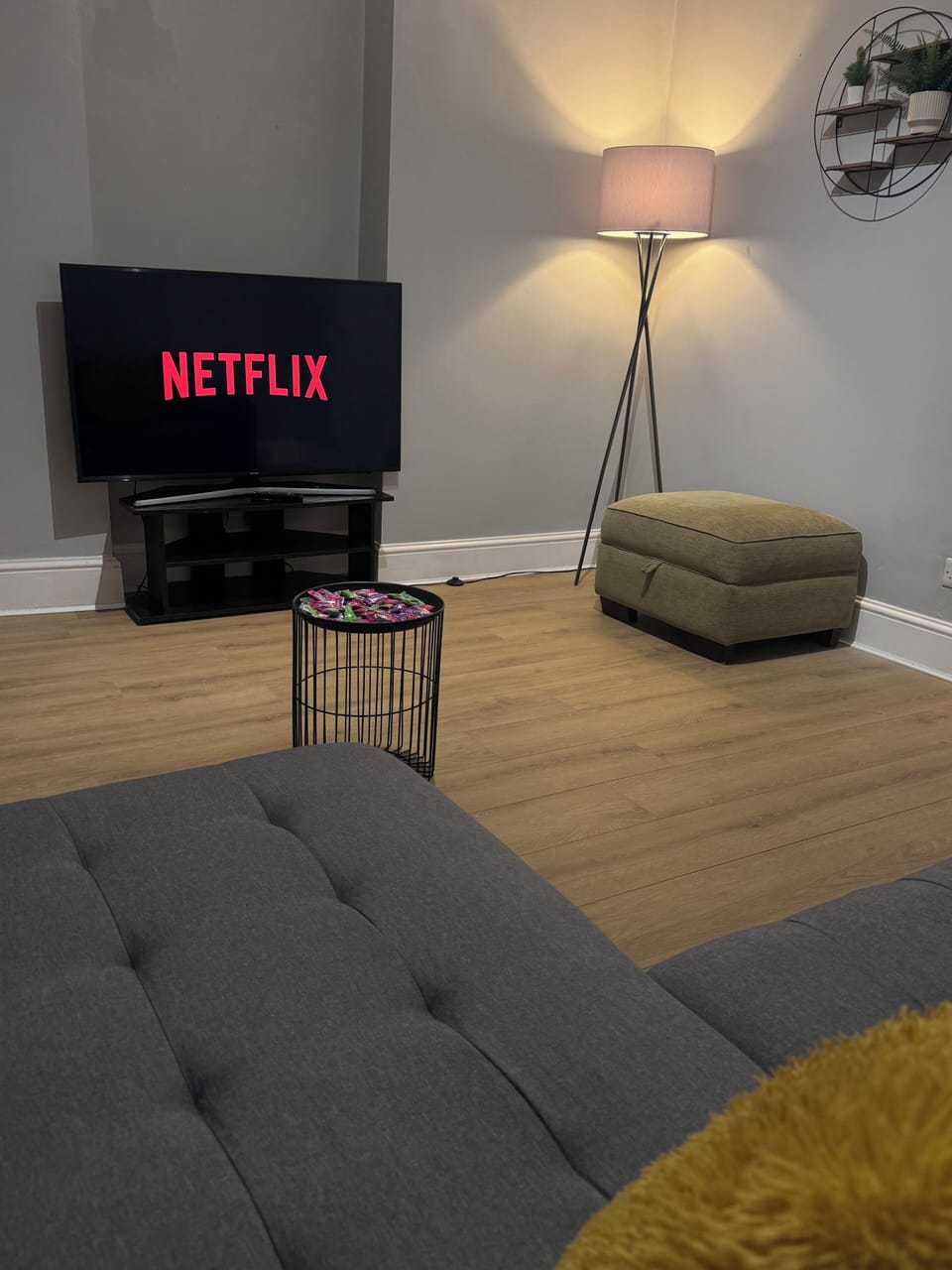 Living Room (2)