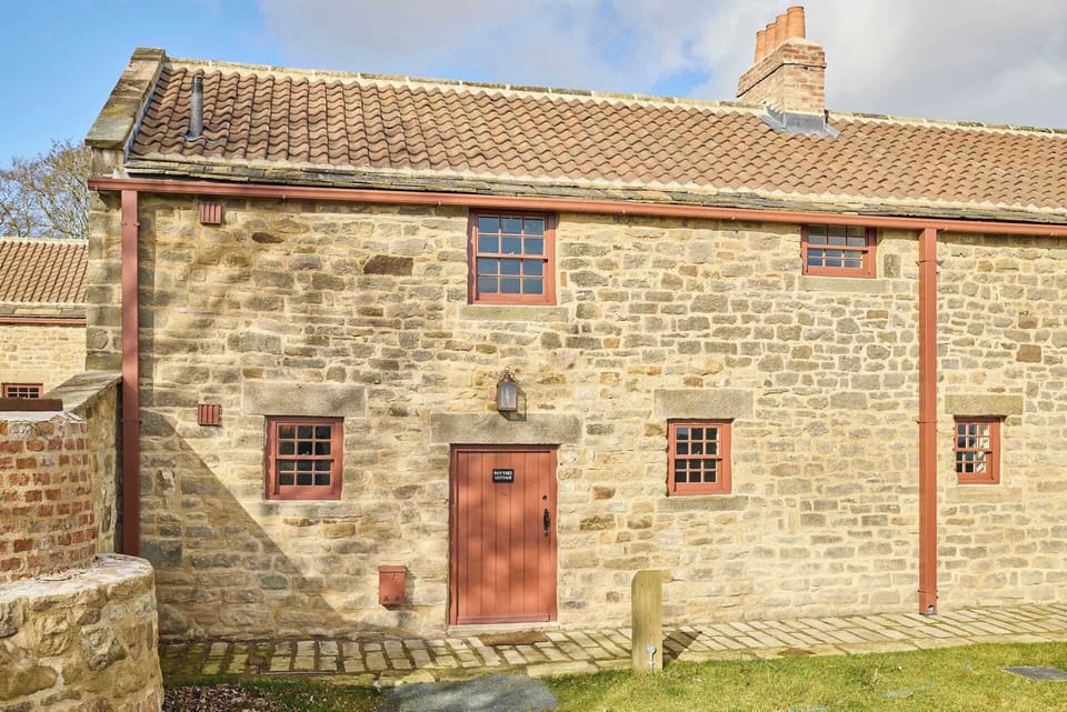 Potters Cottage, Beamish - Host & Stay