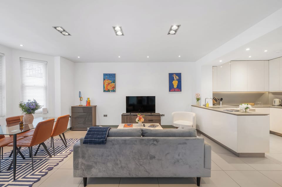 Living Room (4)