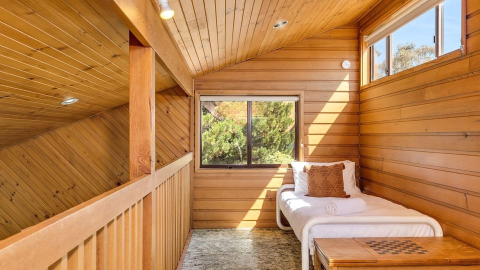 7th bedroom